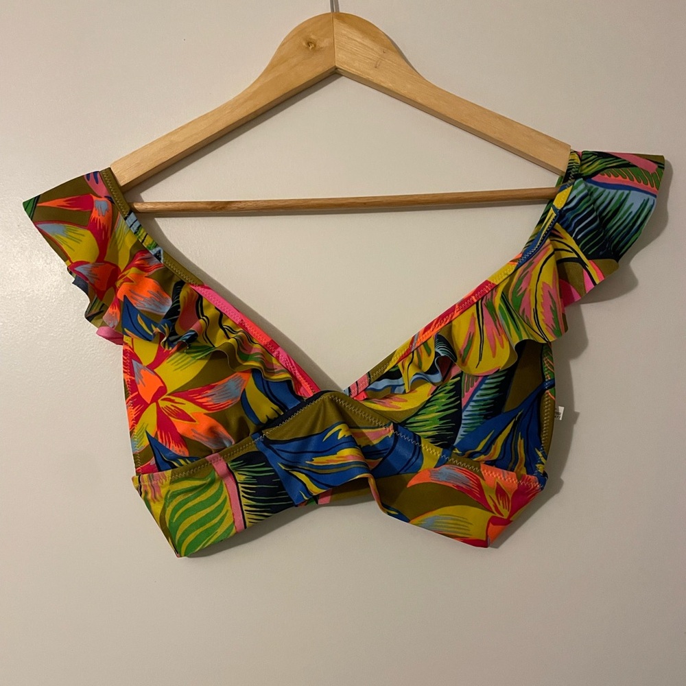 Aerie Triangle longline tropical top with ruffle women’s Medium